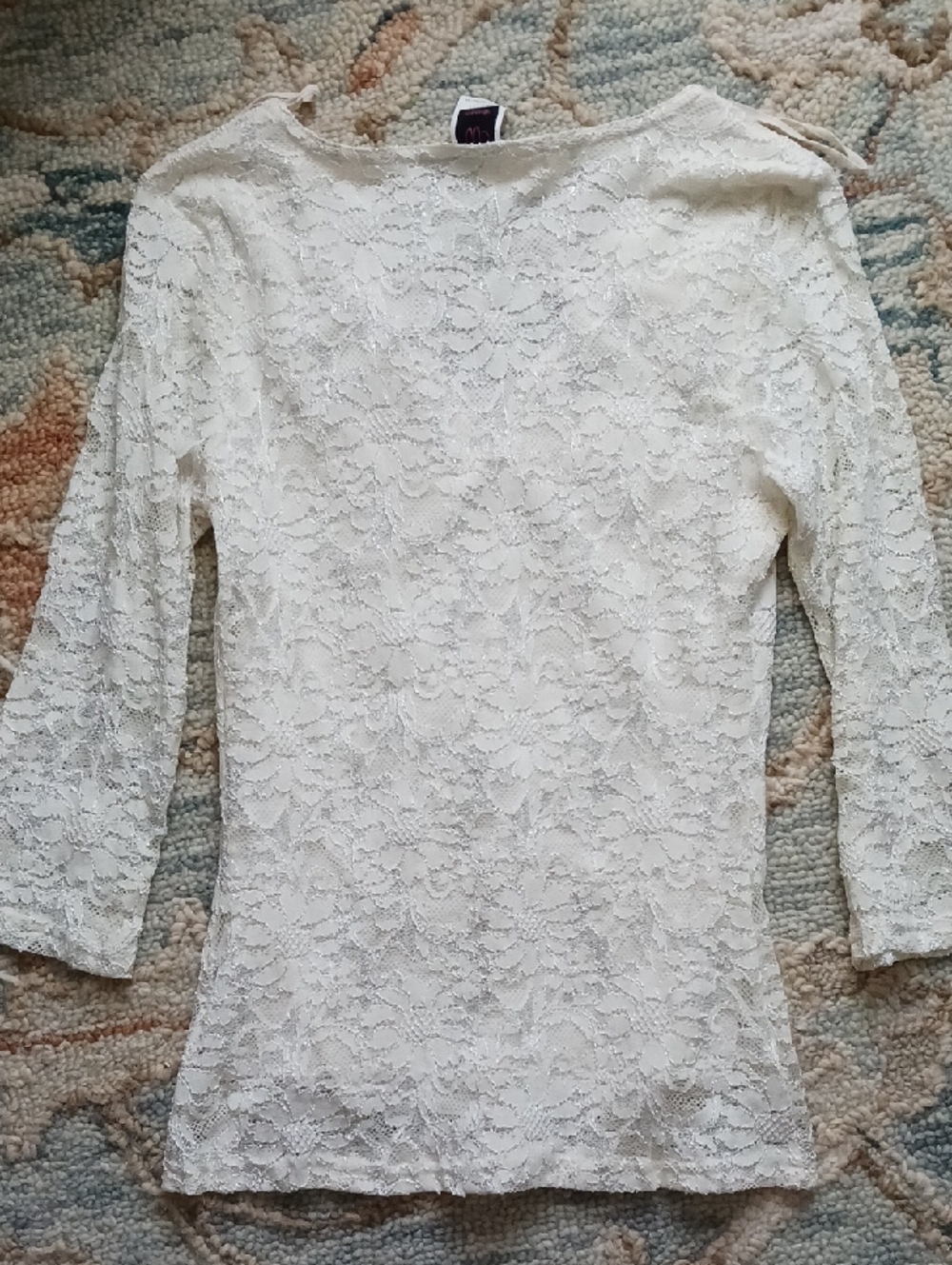 Vintage Y2K Wrapper Cream Lace 3/4 Sleeve Top - Picture 4 of 10